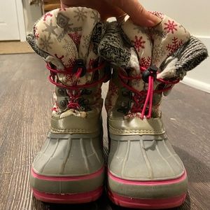 Dream Pairs Waterproof Duck Boots - Used